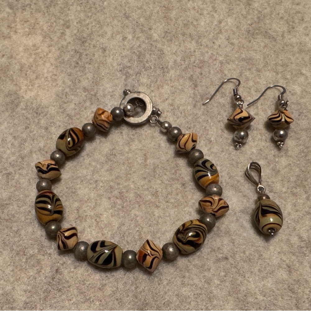 Handmade Brown & Silver Bead Jewelry 3-Piece Set - Bracelet, Earrings, Pendant